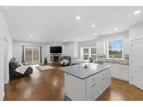 6316 NE Planter Street Albany OR 97321