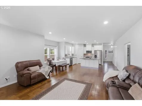 6316 NE Planter Street Albany OR 97321