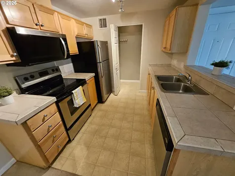 720 NW 185th Avenue Beaverton OR 97006