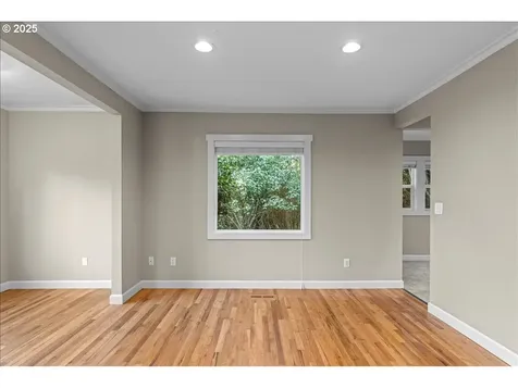 239 Rock Street Silverton OR 97381