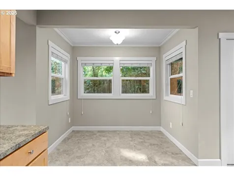 239 Rock Street Silverton OR 97381