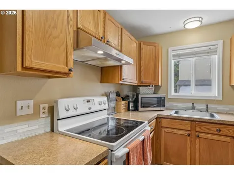 216 SE Township Road Canby OR 97013