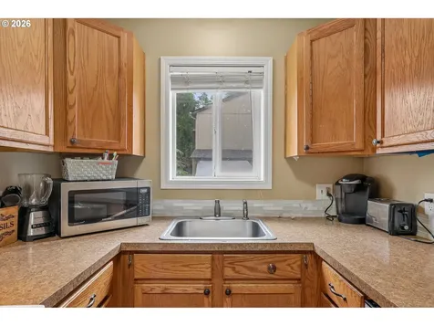 216 SE Township Road Canby OR 97013