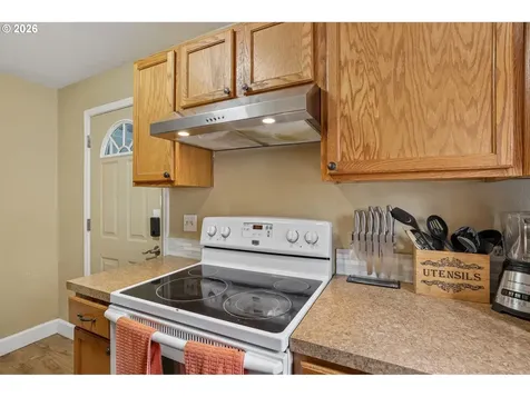 216 SE Township Road Canby OR 97013