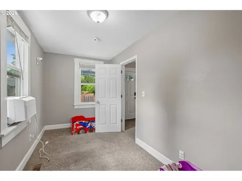 216 SE Township Road Canby OR 97013