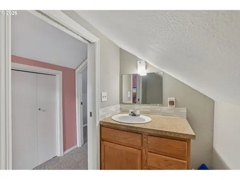 216 SE Township Road Canby OR 97013