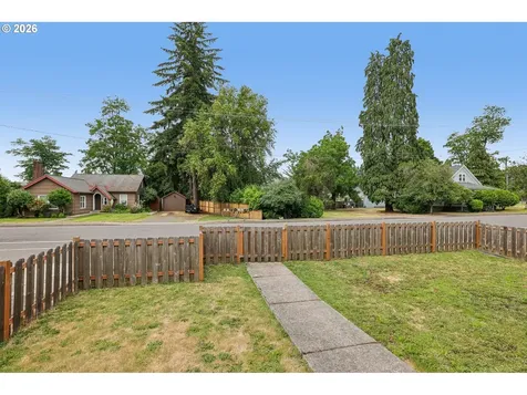 216 SE Township Road Canby OR 97013