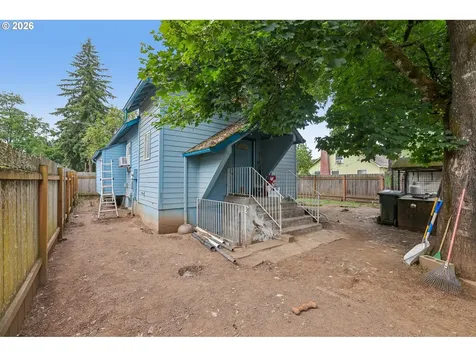 216 SE Township Road Canby OR 97013
