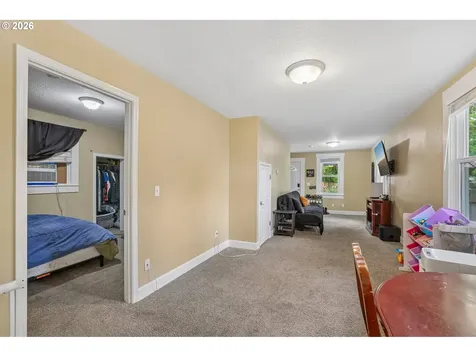 216 SE Township Road Canby OR 97013