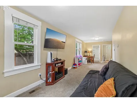 216 SE Township Road Canby OR 97013