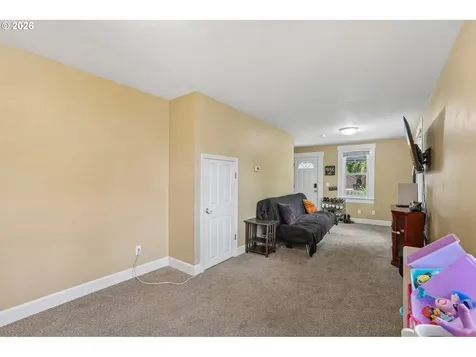 216 SE Township Road Canby OR 97013