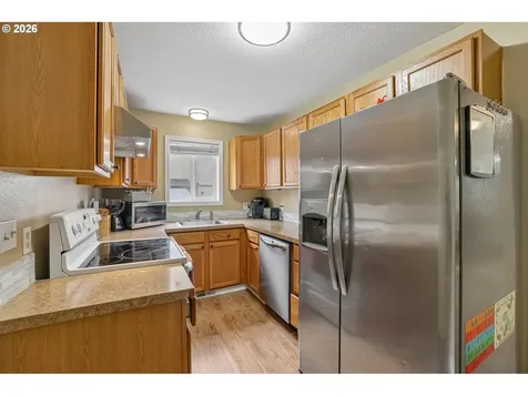 216 SE Township Road Canby OR 97013