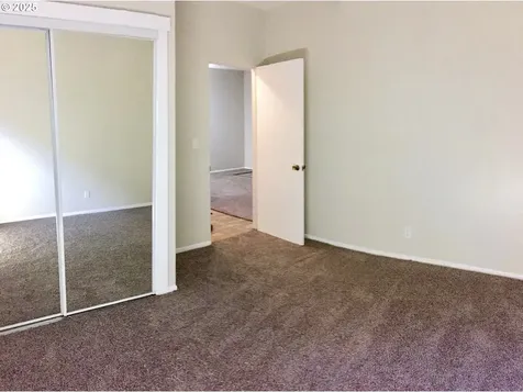 2536 NE Hoyt Street Portland OR 97232
