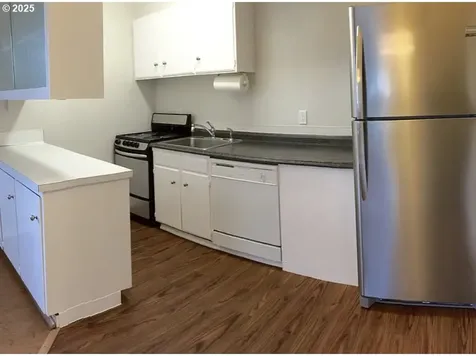 2536 NE Hoyt Street Portland OR 97232
