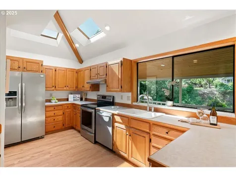115 Willow Street Silverton OR 97381