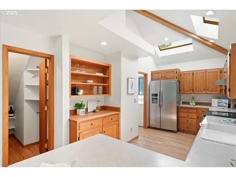 115 Willow Street Silverton OR 97381
