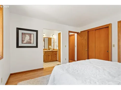 115 Willow Street Silverton OR 97381