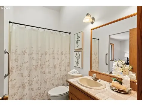 115 Willow Street Silverton OR 97381