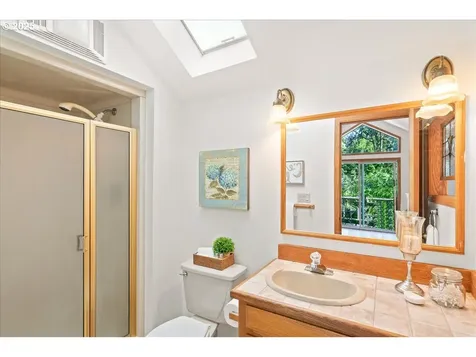 115 Willow Street Silverton OR 97381