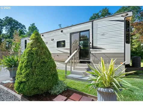 115 Willow Street Silverton OR 97381