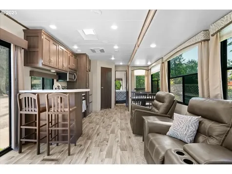 115 Willow Street Silverton OR 97381