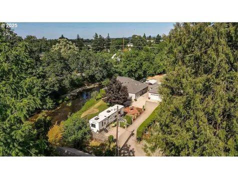 115 Willow Street Silverton OR 97381