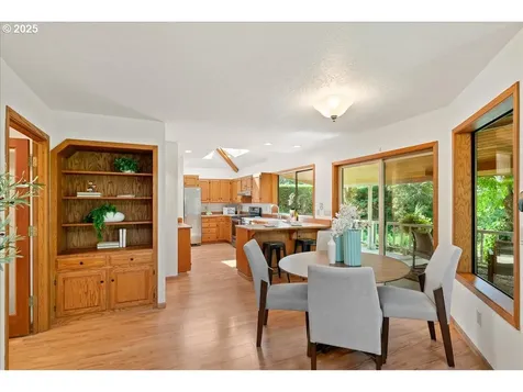 115 Willow Street Silverton OR 97381
