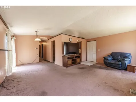 7909 SE 79th Avenue Portland OR 97206