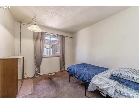7909 SE 79th Avenue Portland OR 97206