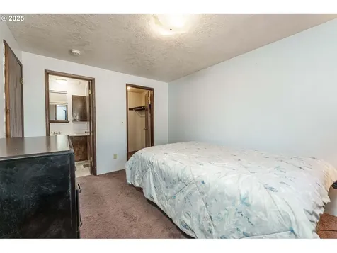 7909 SE 79th Avenue Portland OR 97206