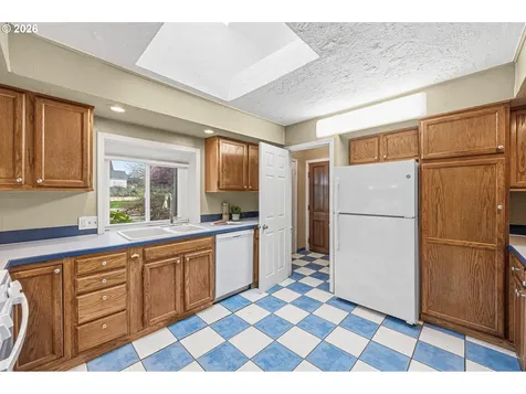 4545 SW Taylors Ferry Road Portland OR 97219