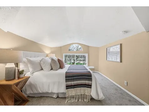 4545 SW Taylors Ferry Road Portland OR 97219