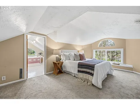 4545 SW Taylors Ferry Road Portland OR 97219