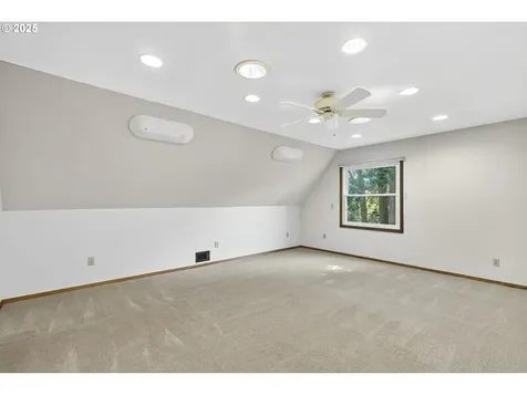 7055 SW Canyon Drive Portland OR 97225
