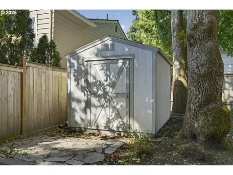 7055 SW Canyon Drive Portland OR 97225