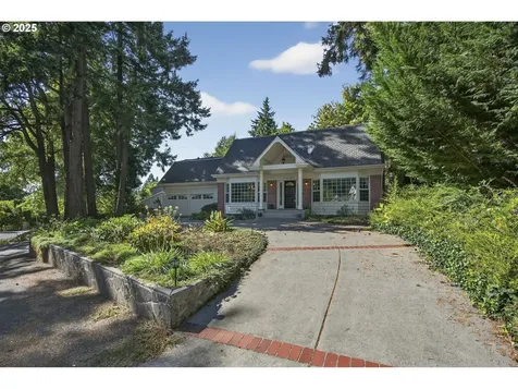 7055 SW Canyon Drive Portland OR 97225