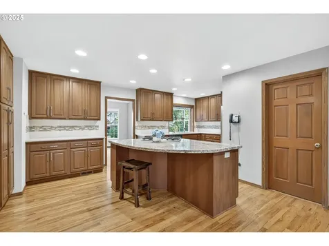 7055 SW Canyon Drive Portland OR 97225