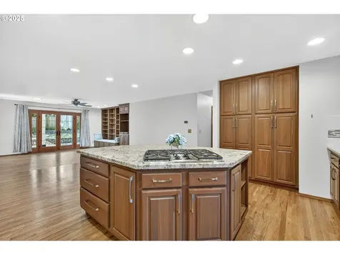 7055 SW Canyon Drive Portland OR 97225