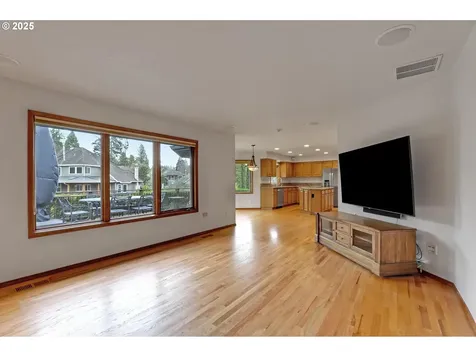 12720 NW Creekside Drive Portland OR 97229