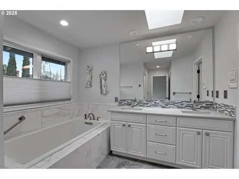 12720 NW Creekside Drive Portland OR 97229