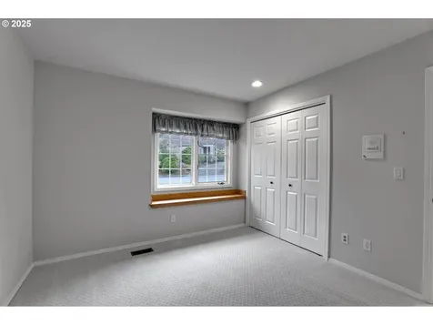 12720 NW Creekside Drive Portland OR 97229