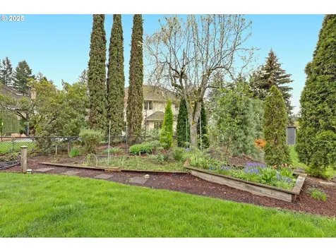 12720 NW Creekside Drive Portland OR 97229