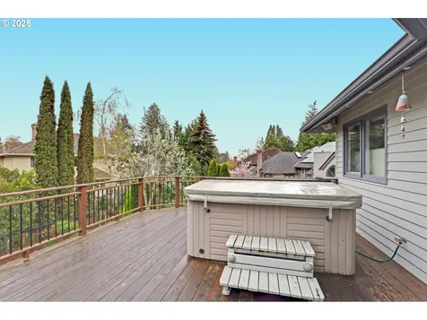 12720 NW Creekside Drive Portland OR 97229