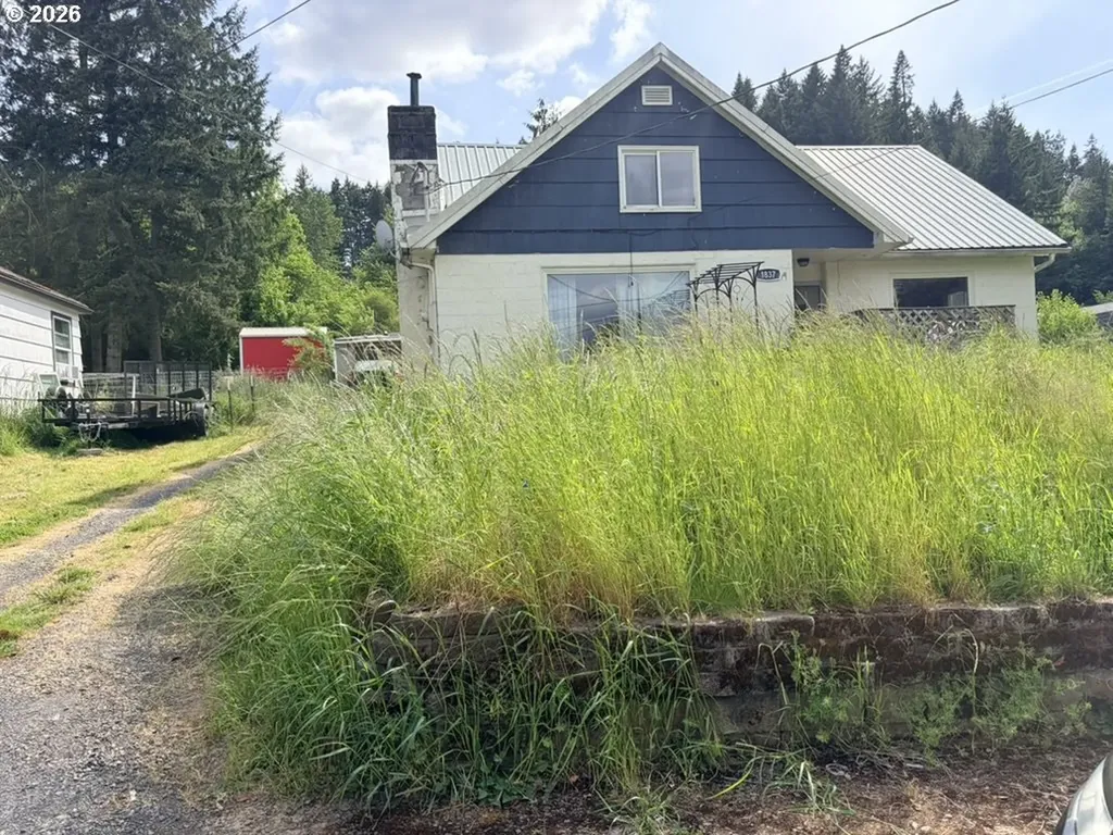 1837 Cedar Street Sweet Home OR 97386