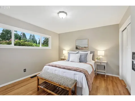 937 SE 9th Street Gresham OR 97080