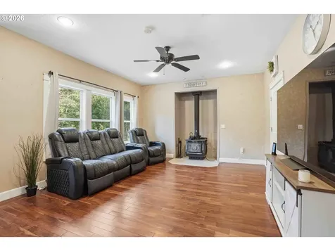 4204 NE Cardiel Road Washougal WA 98671