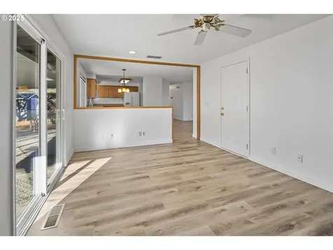 1415 SW 199th Court Beaverton OR 97003