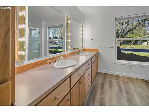 1415 SW 199th Court Beaverton OR 97003