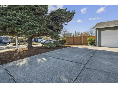 1415 SW 199th Court Beaverton OR 97003