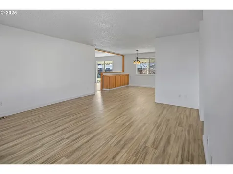 1415 SW 199th Court Beaverton OR 97003